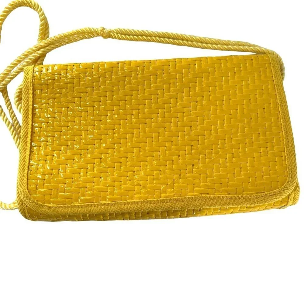 Vintage 90's Lord & Taylor Bright Yellow Woven Wicker Shoulder Bag Crossbody Y2K